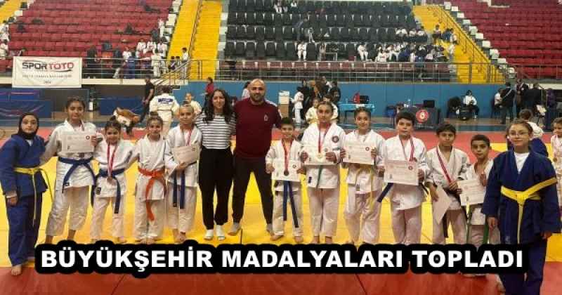 BÜYÜKŞEHİR MADALYALARI TOPLADI